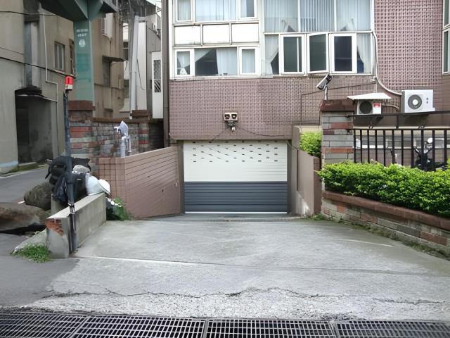 新北八里大樓法拍-2