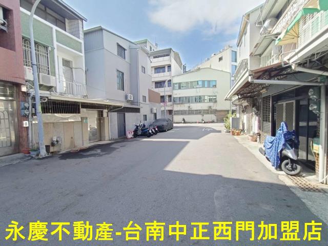 台南南區透天-14