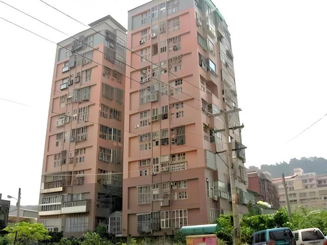 八里法拍大樓-3