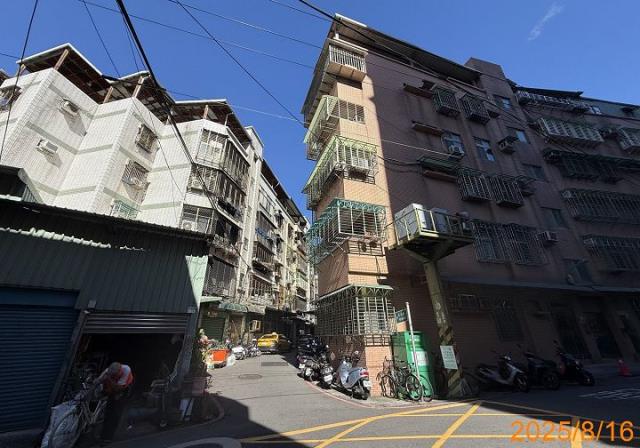 蘆洲公寓法拍-5