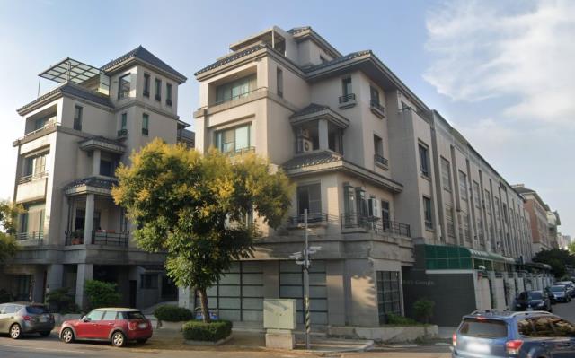 台中南屯別墅法拍-1