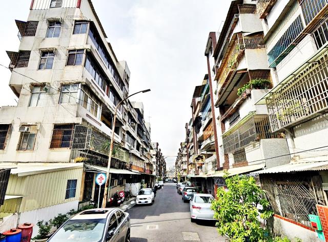 新營區公誠街一樓公寓