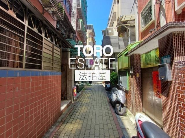 新北淡水法拍透天-8