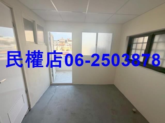 台南東區透天-9