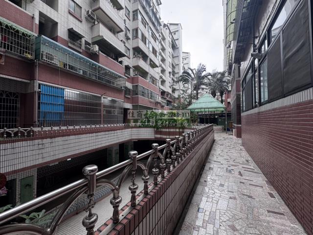 嘉義東區華廈-12