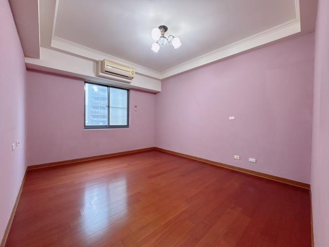 中壢戀戀歐洲4房車位