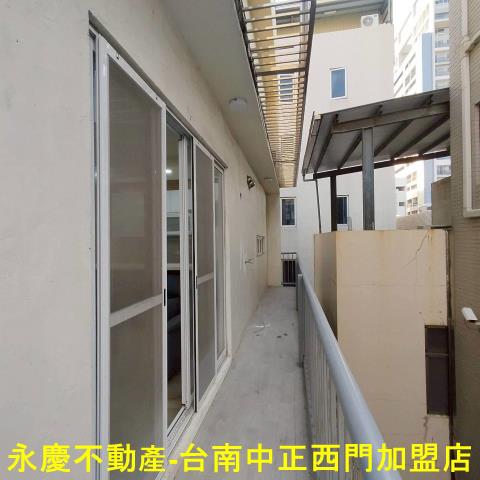 台南中西區公寓-11