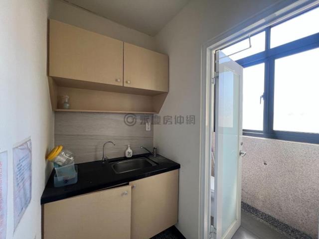 高雄苓雅透天-7