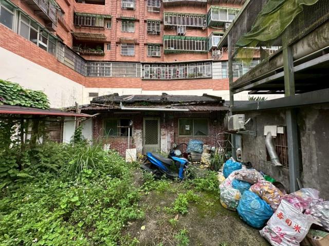 新北法拍透天-1