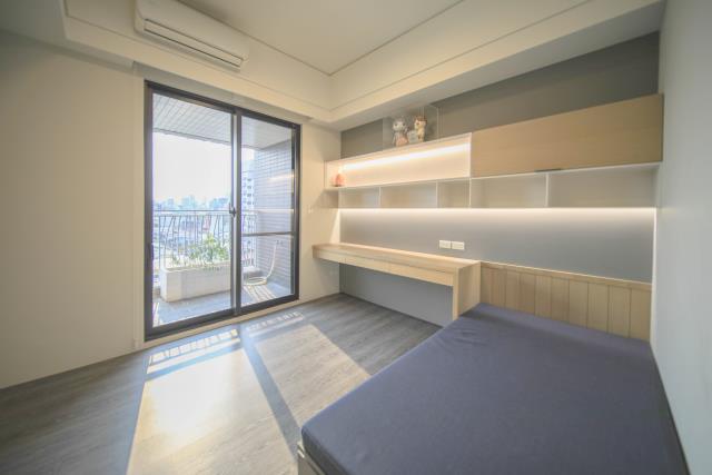 高雄新興區大樓-9