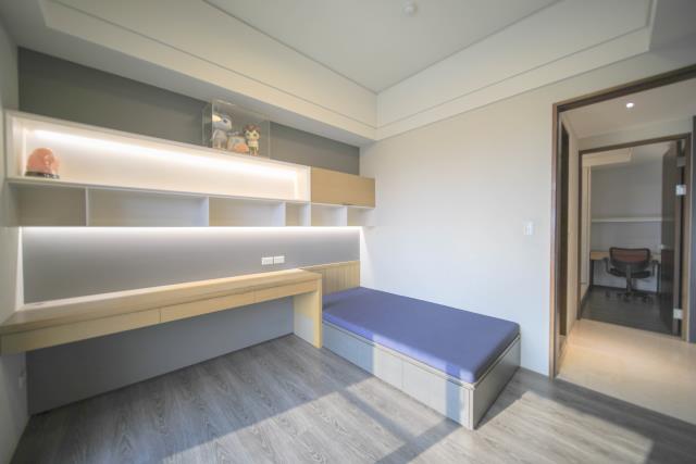 高雄新興區大樓-10