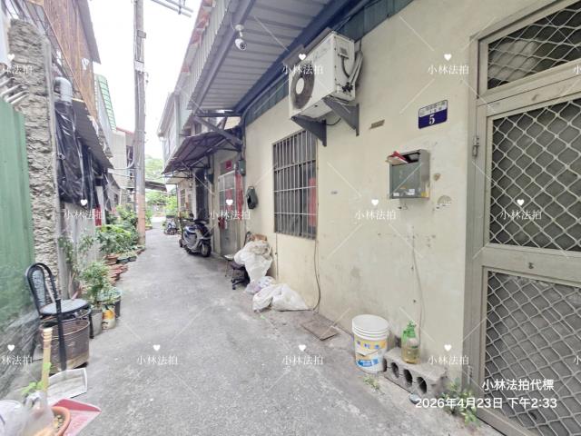 西區法拍雙透天建物未保-9