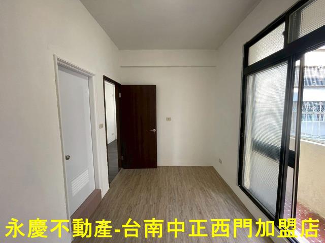 台南東區公寓-10