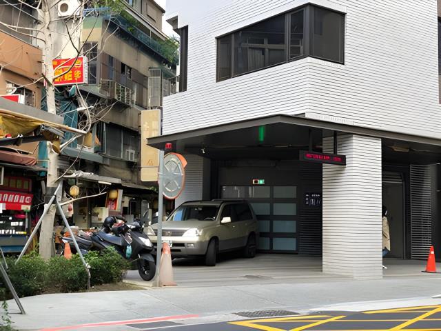 台北中正區法拍大樓-4
