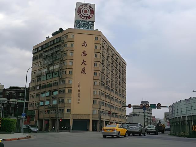台北中正區法拍大樓-7