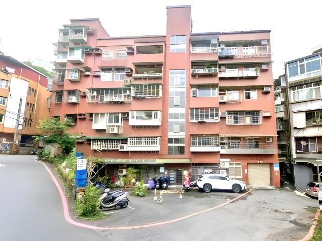 新北新店大樓法拍-2