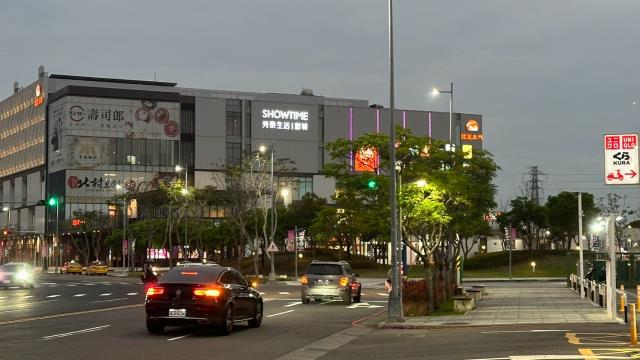 高雄岡山大樓法拍-7