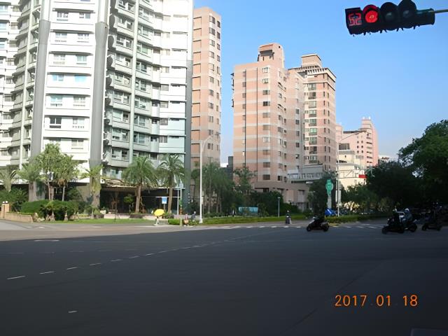 台北信義區大樓法拍-10
