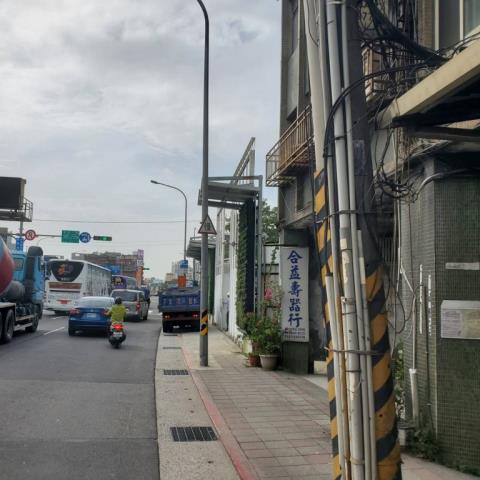 台北南港拍賣公寓-5